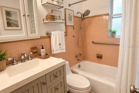 Купить виллу или дом в Галфпорта, Флорида 5 комнат, 93.37м2, № 2157778 - фото 17