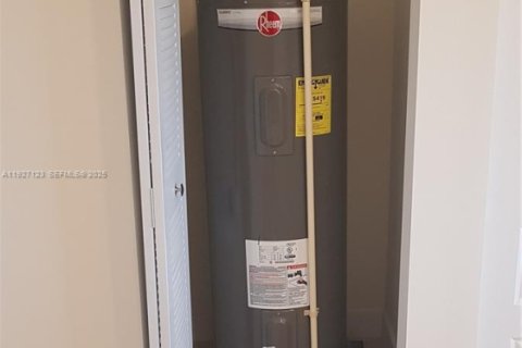 Appartement à louer à Doral, Floride: 2 chambres, 99.59 m2 № 1988090 - photo 11