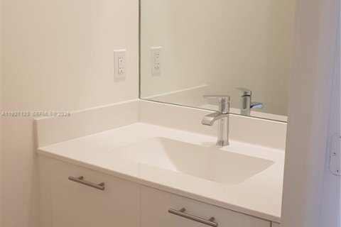 Appartement à louer à Doral, Floride: 2 chambres, 99.59 m2 № 1988090 - photo 4