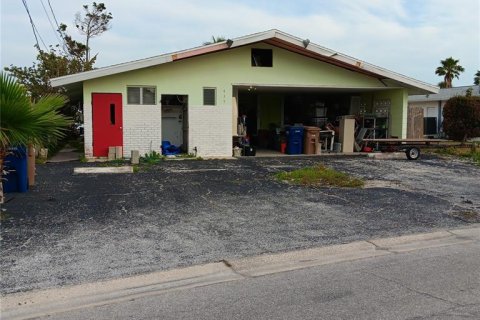 Terreno en venta en Madeira Beach, Florida № 1723504 - foto 2
