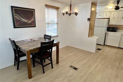 Снять в аренду квартиру в Сент-Питерсберг, Флорида 3 комнаты, 77.29м2, № 1916528 - фото 6