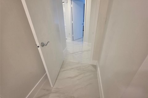 Купить кондоминиум в Авентура, Флорида 1 спальня, 79.9м2, № 2172864 - фото 26