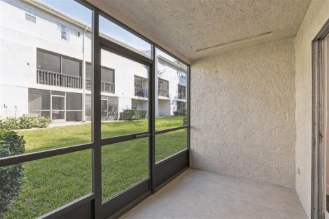Copropriété à louer à Tampa, Floride: 2 chambres, 91.42 m2 № 2418641 - photo 8