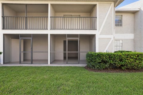 Copropriété à louer à Tampa, Floride: 2 chambres, 91.42 m2 № 2418641 - photo 10
