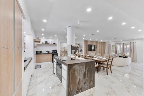 Villa ou maison à louer à Lauderdale-by-the-Sea, Floride: 5 chambres, 358.6 m2 № 2176876 - photo 9