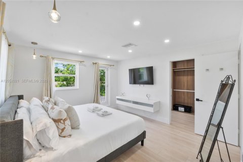 Villa ou maison à louer à Lauderdale-by-the-Sea, Floride: 5 chambres, 358.6 m2 № 2176876 - photo 28