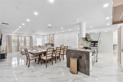Villa ou maison à louer à Lauderdale-by-the-Sea, Floride: 5 chambres, 358.6 m2 № 2176876 - photo 7