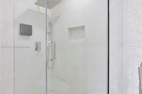 Villa ou maison à louer à Lauderdale-by-the-Sea, Floride: 5 chambres, 358.6 m2 № 2176876 - photo 25