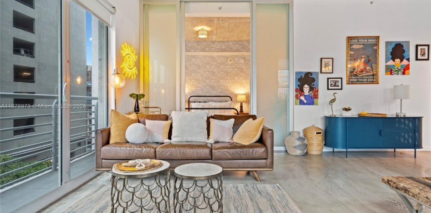 Condo in Miami, Florida, 2 bedrooms  № 1409269