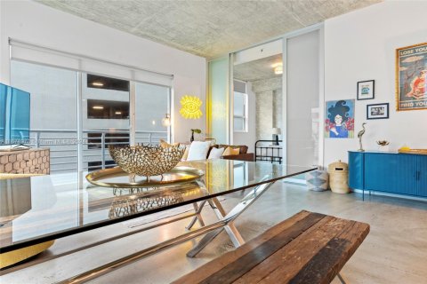 Condo in Miami, Florida, 2 bedrooms  № 1409269 - photo 12