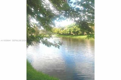 Condominio en alquiler en Plantation, Florida, 1 dormitorio, 74.88 m2 № 1997118 - foto 25