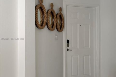 Copropriété à vendre à Doral, Floride: 3 chambres, 124.02 m2 № 1999194 - photo 6