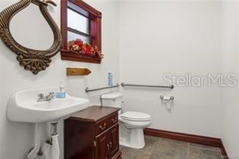 Immobilier commercial à vendre à Inglis, Floride: 762.54 m2 № 2166815 - photo 8