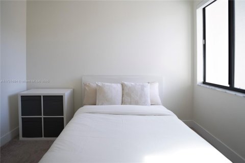 Townhouse in Doral, Florida 4 bedrooms, 153.47 sq.m. № 1864981 - photo 10