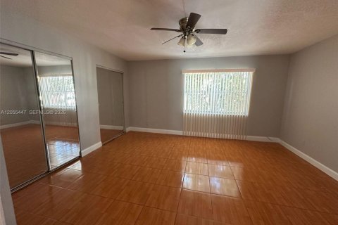 Touwnhouse à vendre à Davie, Floride: 2 chambres, 123.56 m2 № 2168254 - photo 11