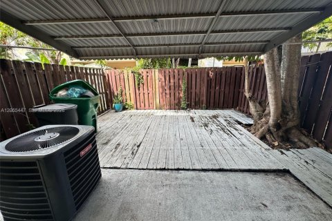 Touwnhouse à vendre à Davie, Floride: 2 chambres, 123.56 m2 № 2168254 - photo 8