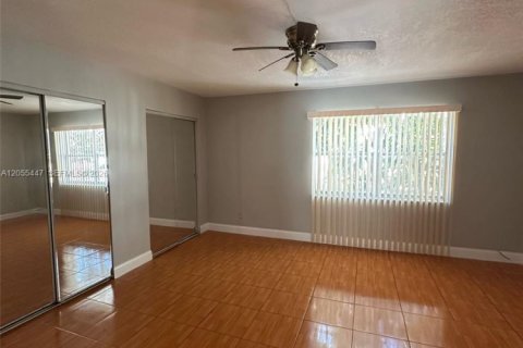 Touwnhouse à vendre à Davie, Floride: 2 chambres, 123.56 m2 № 2168254 - photo 12