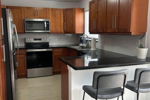 Touwnhouse à vendre à Pembroke Pines, Floride: 3 chambres, 148.55 m2 № 2077614 - photo 12