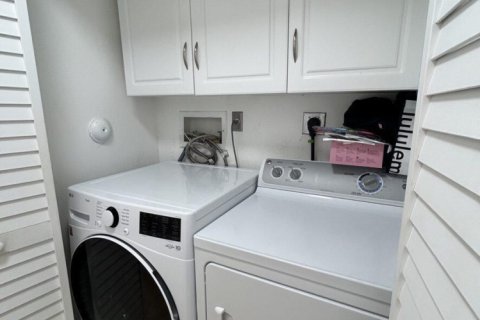 Touwnhouse à vendre à Pembroke Pines, Floride: 3 chambres, 148.55 m2 № 2077614 - photo 6