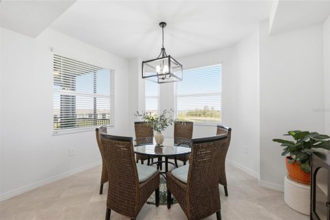 Condo in Venice, Florida, 2 bedrooms  № 2228144 - photo 7