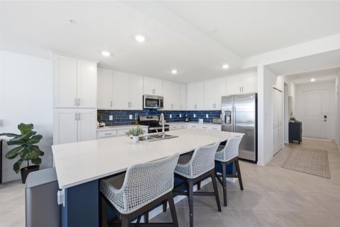 Condo in Venice, Florida, 2 bedrooms  № 2228144 - photo 11