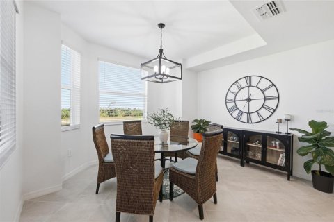 Condo in Venice, Florida, 2 bedrooms  № 2228144 - photo 5