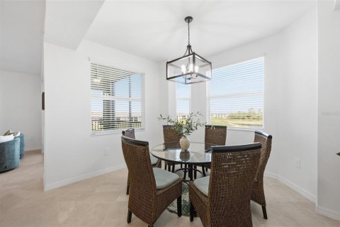 Condo in Venice, Florida, 2 bedrooms  № 2228144 - photo 4