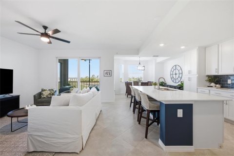 Condo in Venice, Florida, 2 bedrooms  № 2228144 - photo 22