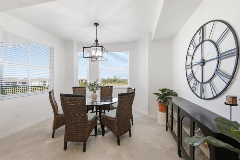 Condo in Venice, Florida, 2 bedrooms  № 2228144 - photo 6