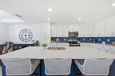 Condo in Venice, Florida, 2 bedrooms  № 2228144 - photo 18