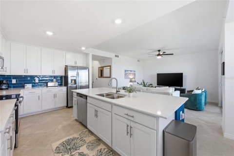 Condo in Venice, Florida, 2 bedrooms  № 2228144 - photo 16