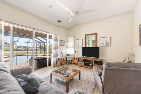 Casa en venta en Port Charlotte, Florida, 4 dormitorios, 255.39 m2 № 2106189 - foto 14