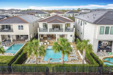 House in Kissimmee, Florida 6 bedrooms, 426.24 sq.m. № 1546418 - photo 2