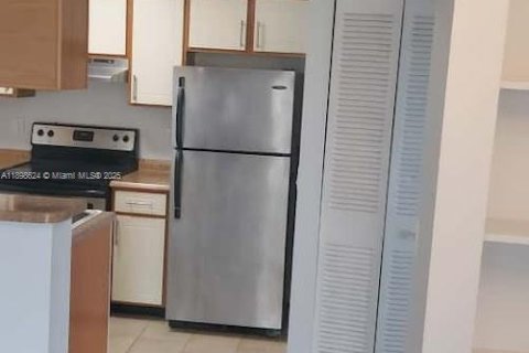 Copropriété à louer à Pompano Beach, Floride: 1 chambre, 72.93 m2 № 1950043 - photo 6