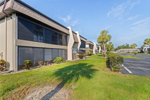 Condo in Venice, Florida, 2 bedrooms  № 1750562 - photo 23