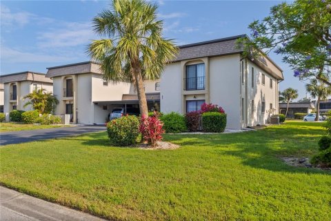 Condo in Venice, Florida, 2 bedrooms  № 1750562 - photo 1