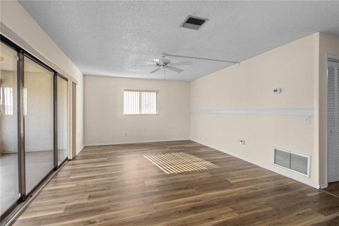 Condo in Venice, Florida, 2 bedrooms  № 1750562 - photo 3