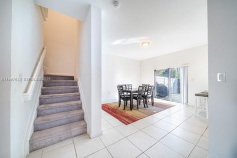 Adosado en venta en Miami Gardens, Florida, 3 dormitorios, 148.18 m2 № 2011609 - foto 10