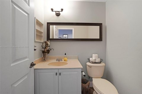 Casa en venta en Pembroke Pines, Florida, 3 dormitorios, 203.46 m2 № 1678740 - foto 13