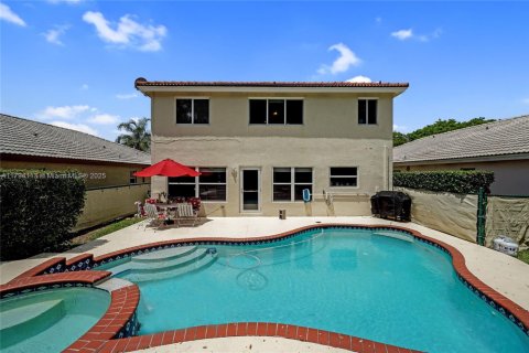 Casa en venta en Pembroke Pines, Florida, 3 dormitorios, 203.46 m2 № 1678740 - foto 4