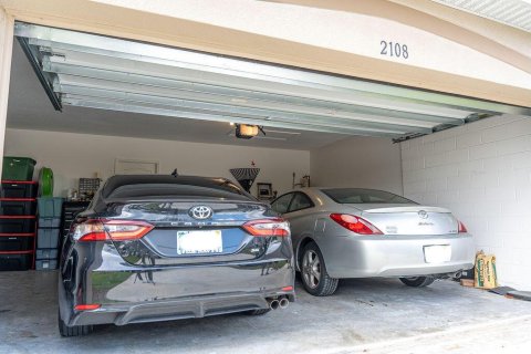 House in Port St. Lucie, Florida 5 bedrooms, 211.26 sq.m. № 2082754 - photo 18
