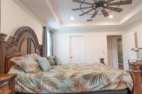 House in Port St. Lucie, Florida 5 bedrooms, 211.26 sq.m. № 2082754 - photo 28