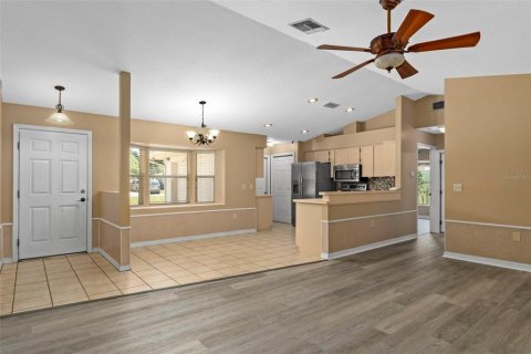 Villa ou maison à vendre à Crystal River, Floride: 3 chambres, 116.13 m2 № 2116017 - photo 12