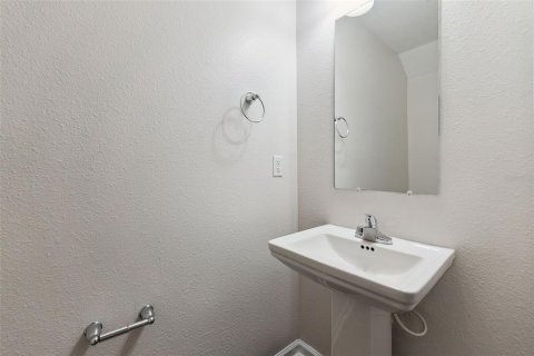 Touwnhouse à vendre à Jacksonville, Floride: 3 chambres, 121.89 m2 № 2226077 - photo 13