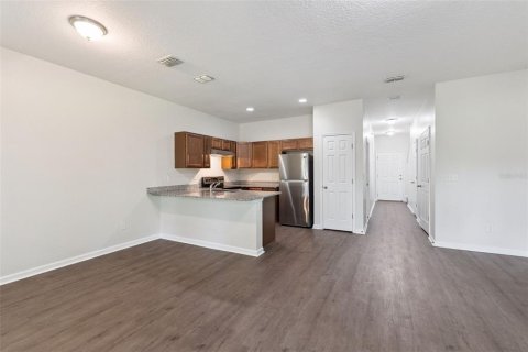 Touwnhouse à vendre à Jacksonville, Floride: 3 chambres, 121.89 m2 № 2226077 - photo 7