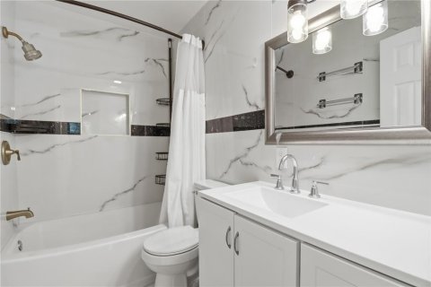 Villa ou maison à vendre à Inglis, Floride: 3 chambres, 165.09 m2 № 2344764 - photo 21