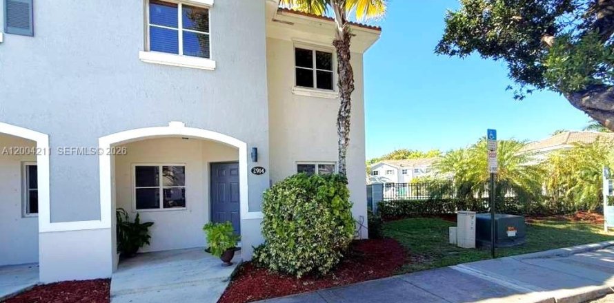 Touwnhouse à Homestead, Floride 3 chambres, 141.03 m2 № 2170493