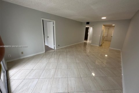 Condo à Pembroke Pines, Floride, 2 chambres  № 2011374