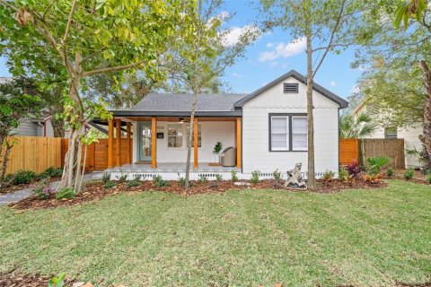 Casa en alquiler en Saint Petersburg, Florida, 3 dormitorios, 117.15 m2 № 1828616 - foto 2
