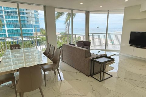 Copropriété à vendre à Sunny Isles Beach, Floride: 3 chambres, 172.8 m2 № 1961342 - photo 10
